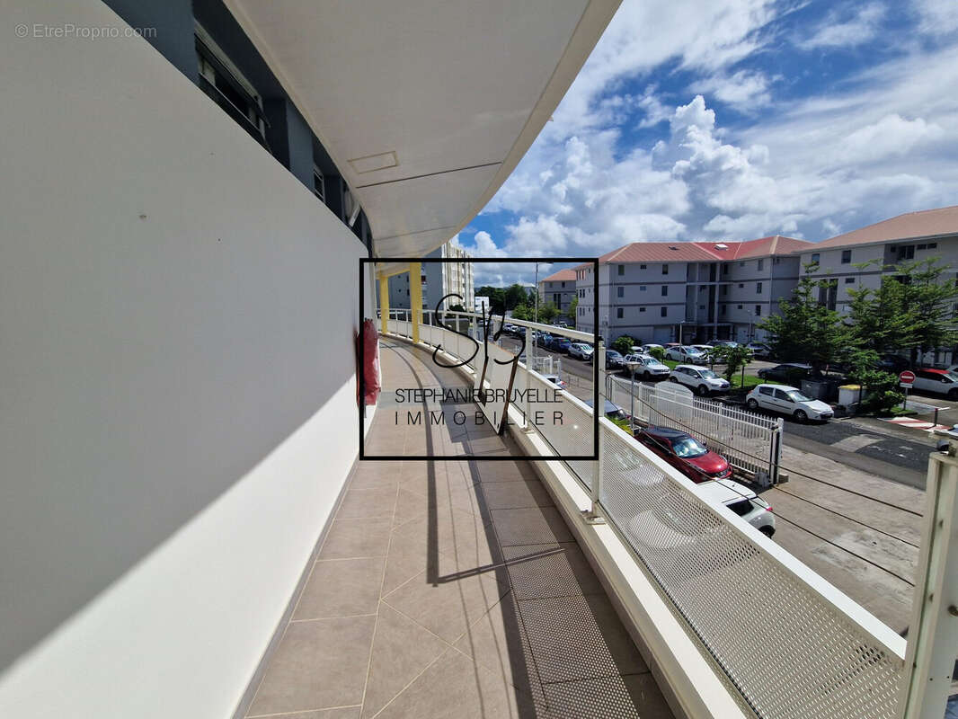 Commerce à FORT-DE-FRANCE