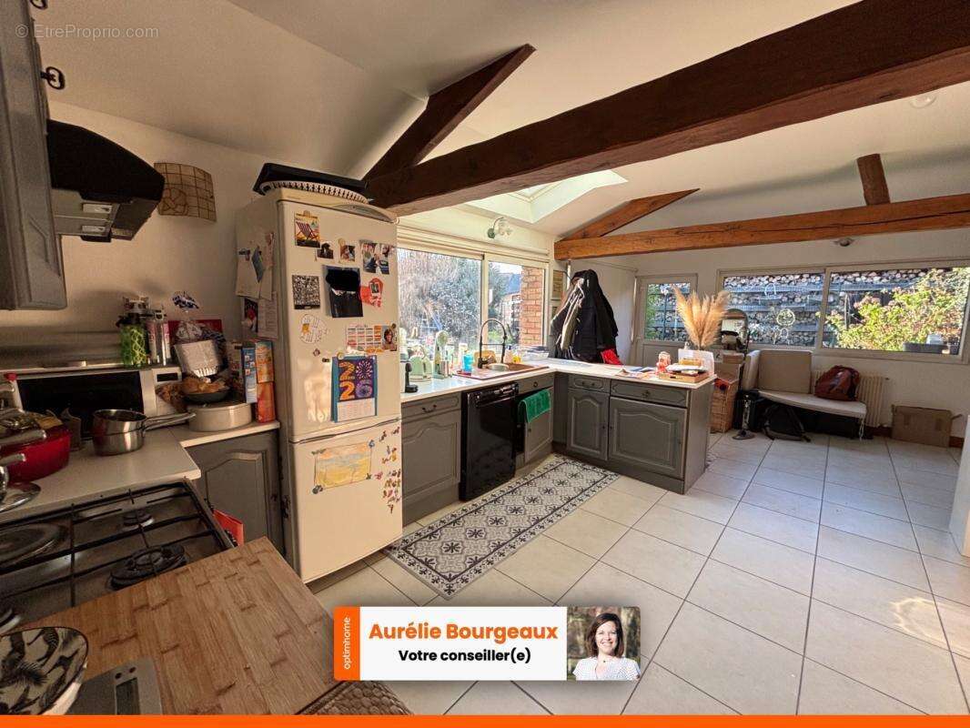 Maison familiale 3 chambres 156 m2 avec dépendances à Irreville - photo 8