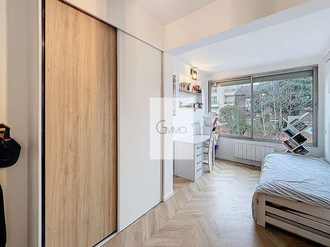 Maison à L'HAY-LES-ROSES