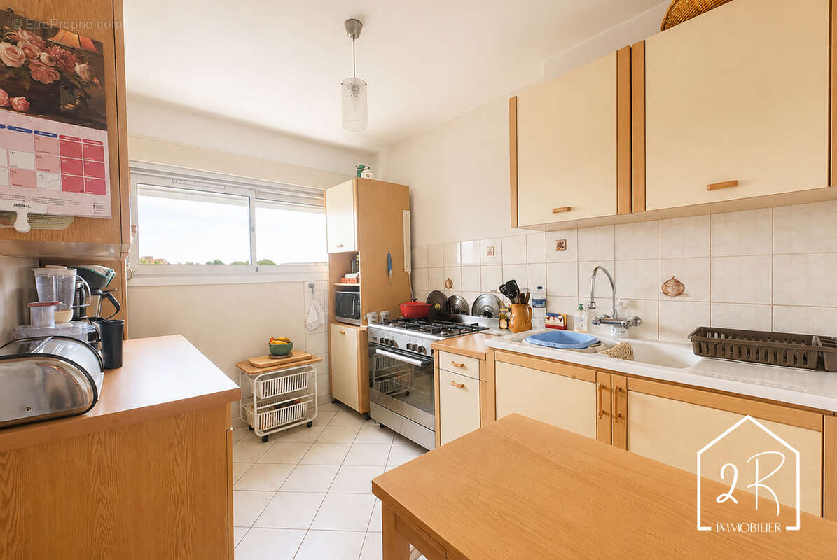 Appartement 5 pièces 101,5 m2 habitables avec loggia et cave - photo 4