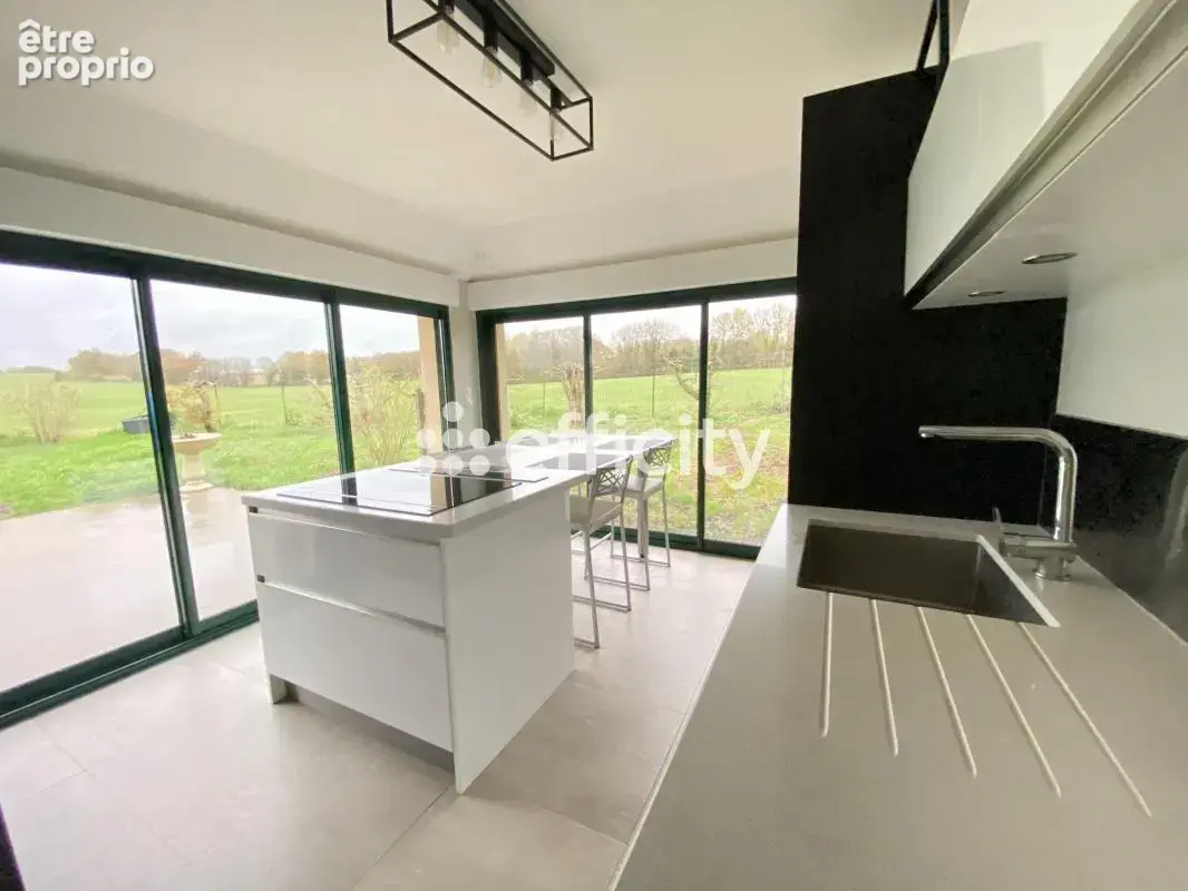 Maison 246 m² à Saint-Germain-De-La-Coudre  - photo 5