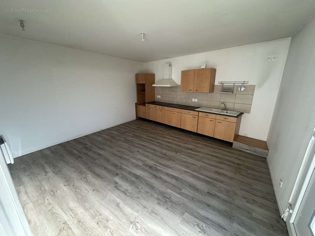 Appartement à VIRAZEIL