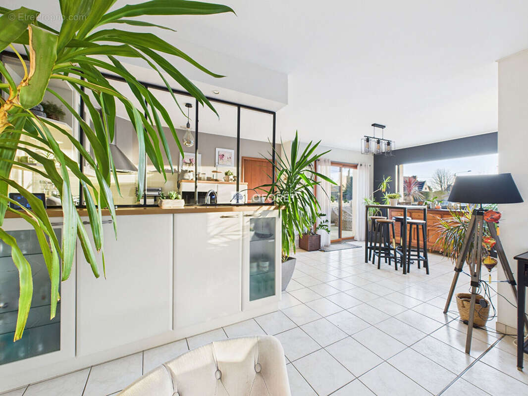 Maison à SAINT-EVARZEC