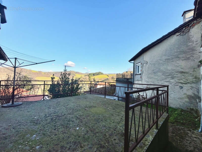 Maison à SAINTE-COLOMBE-SUR-GAND