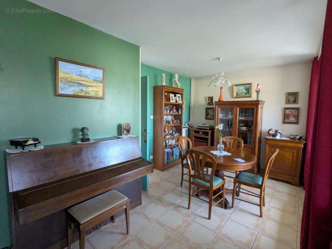 Appartement à AUBAGNE