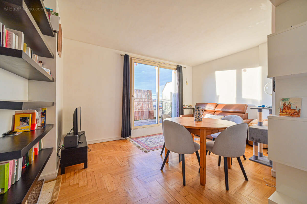 Appartement à MAISONS-ALFORT