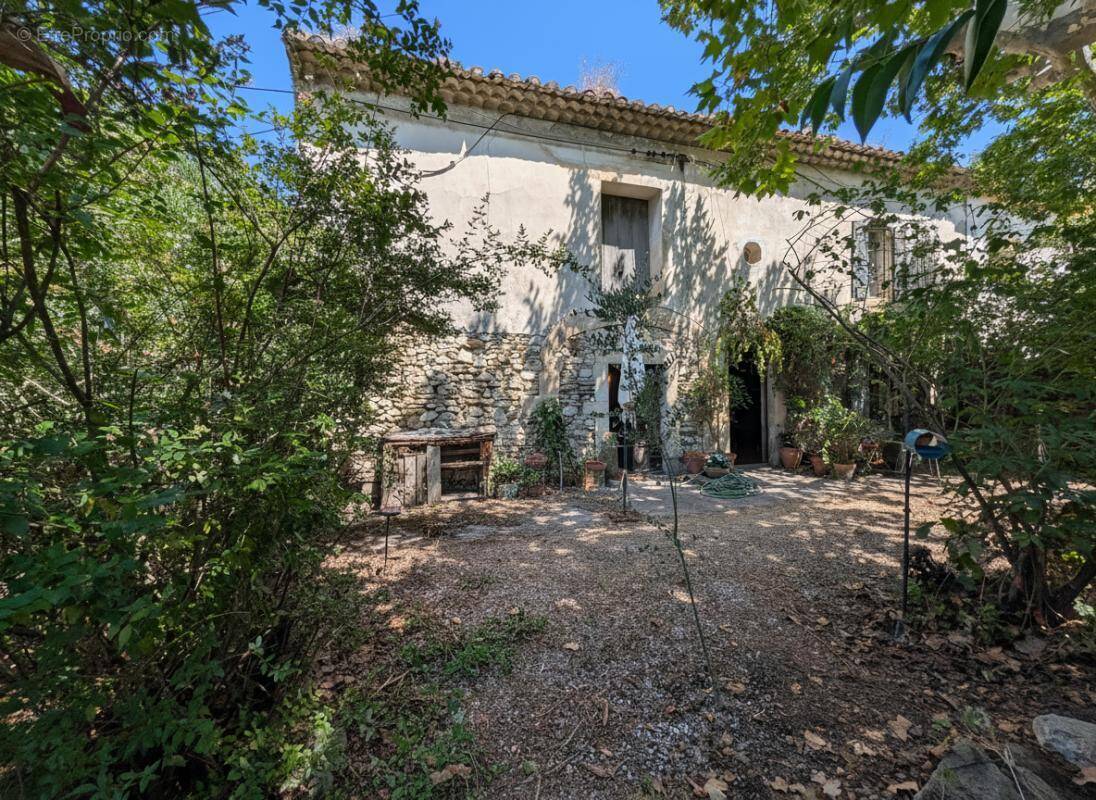 Maison à CHATEAURENARD