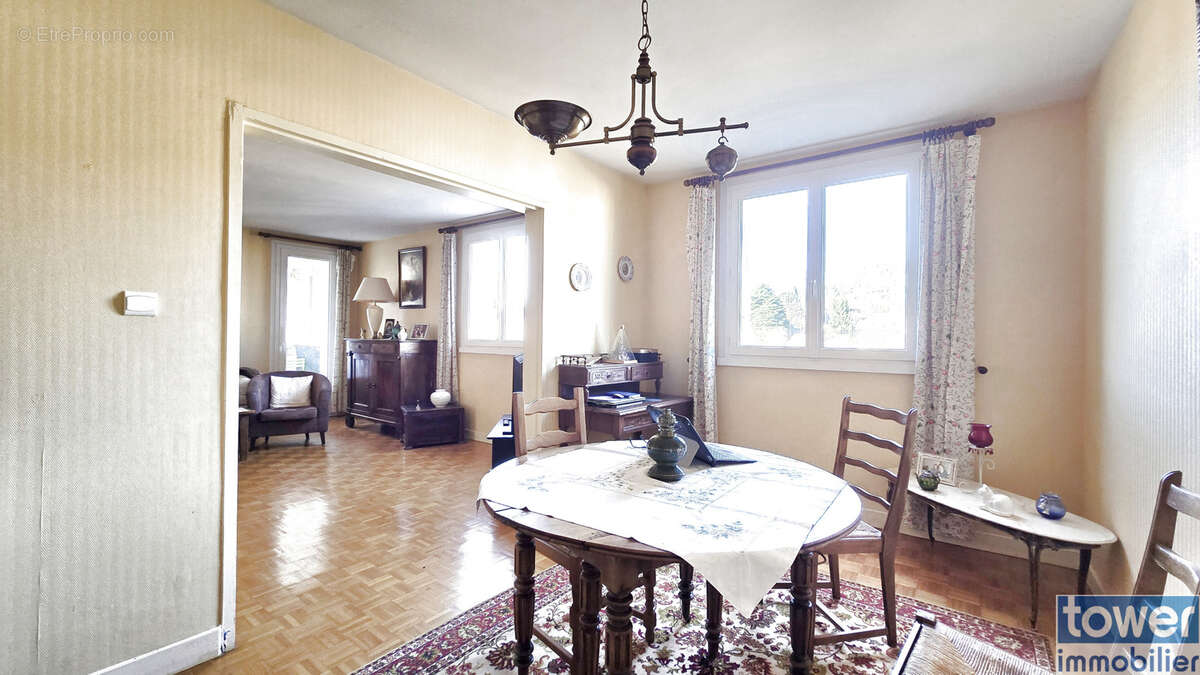Appartement à SARLAT-LA-CANEDA