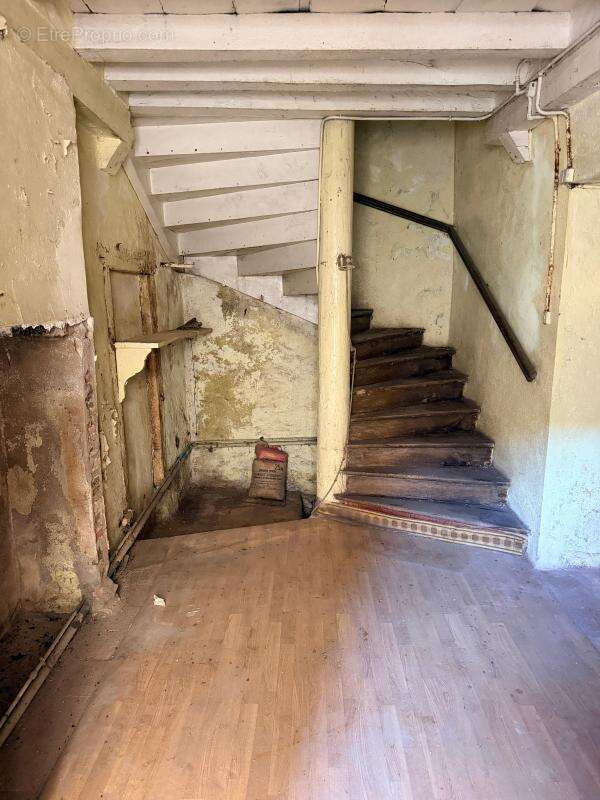 Appartement à CERILLY