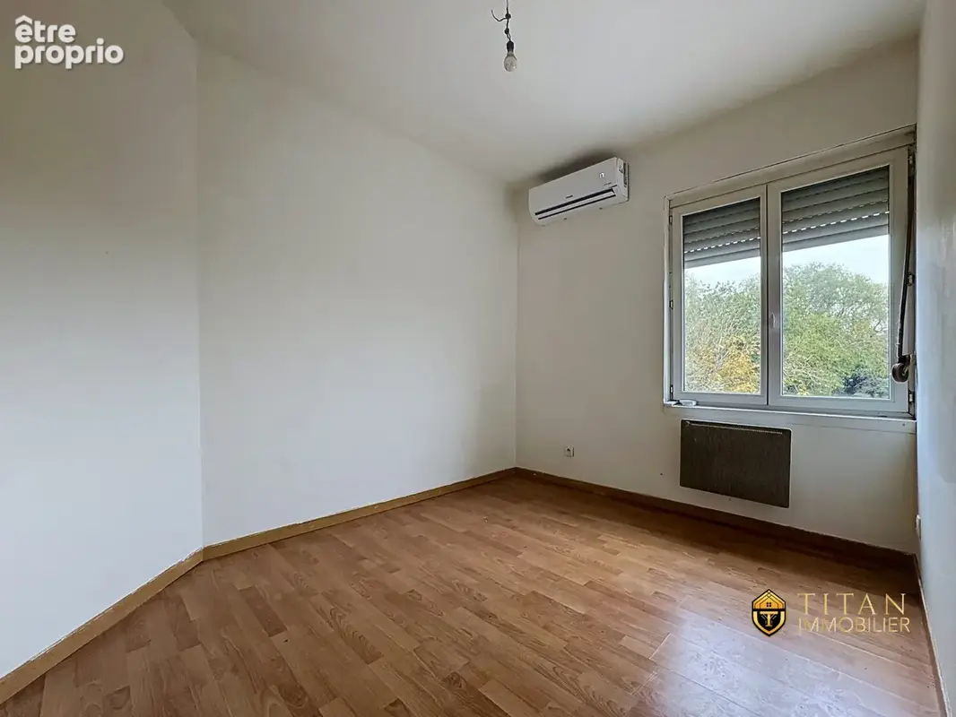  Maison mitoyenne de 58m² - 2 chambres - combles aménageables - jardin - Hondschoote (59122) - Titan immobilier