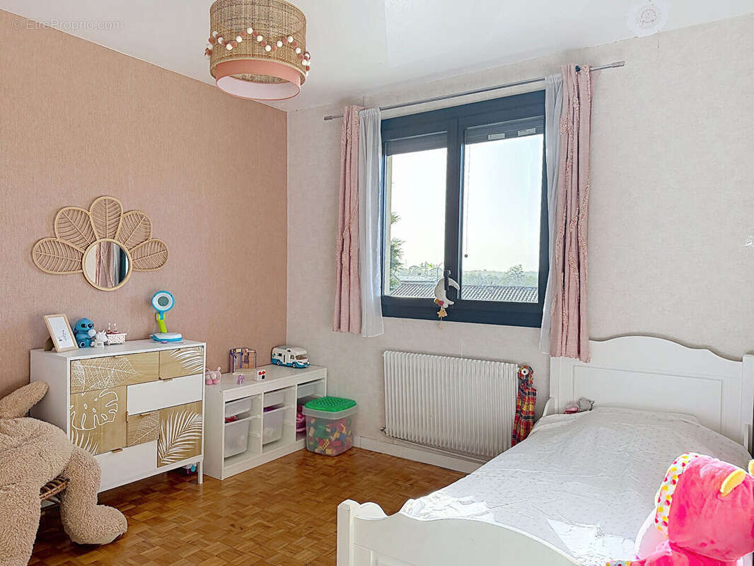 Maison à VILLENAVE-D'ORNON