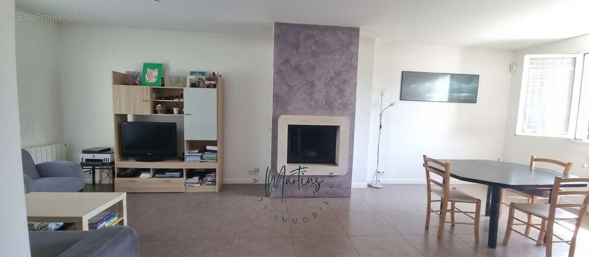 Photo 3 - Maison à BURES-SUR-YVETTE