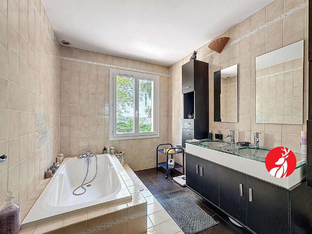 Maison à MILLY-LA-FORET