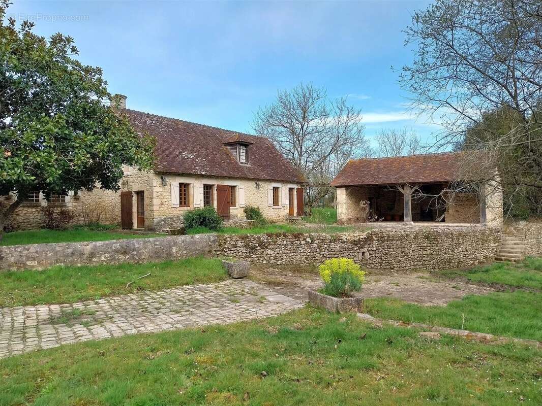 Maison à LA BUSSIERE