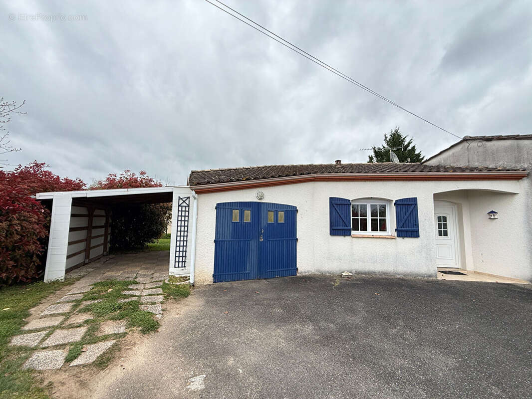 Maison à SAINT-SYLVESTRE-SUR-LOT