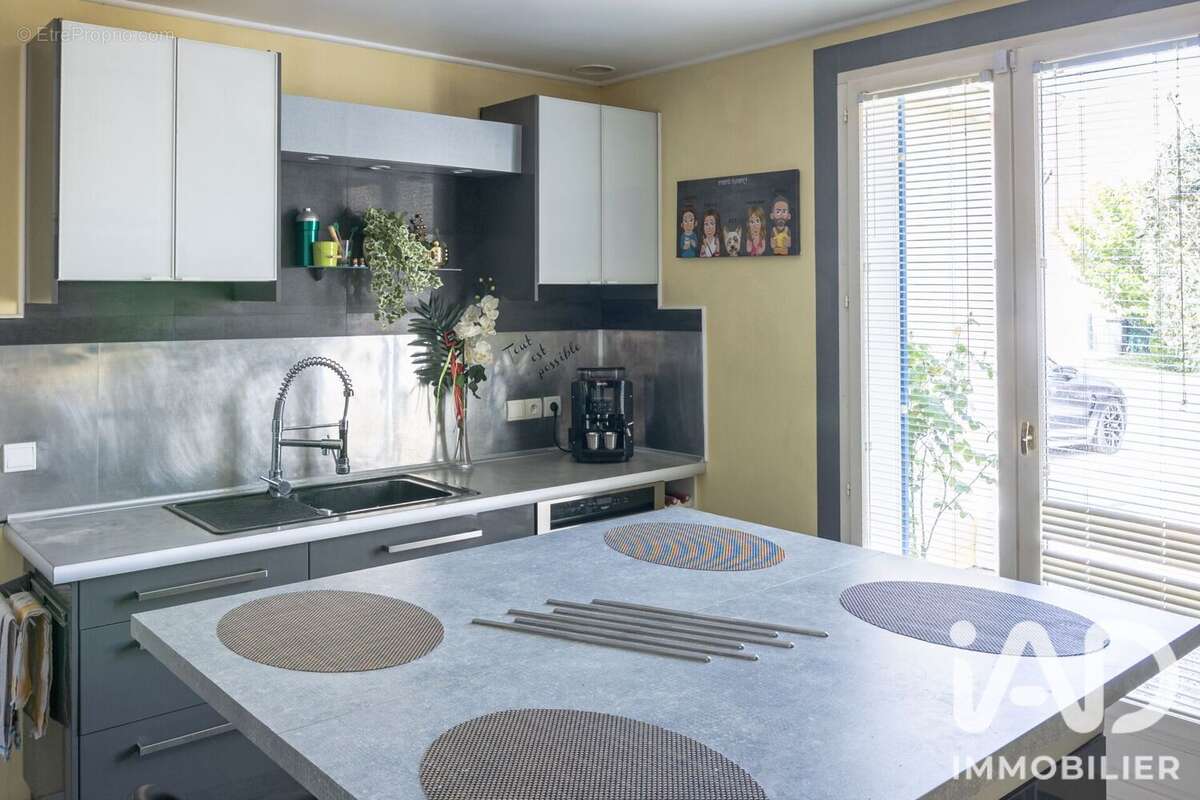 Maison 150 m² à Ozoir-La-Ferriere  - photo 5