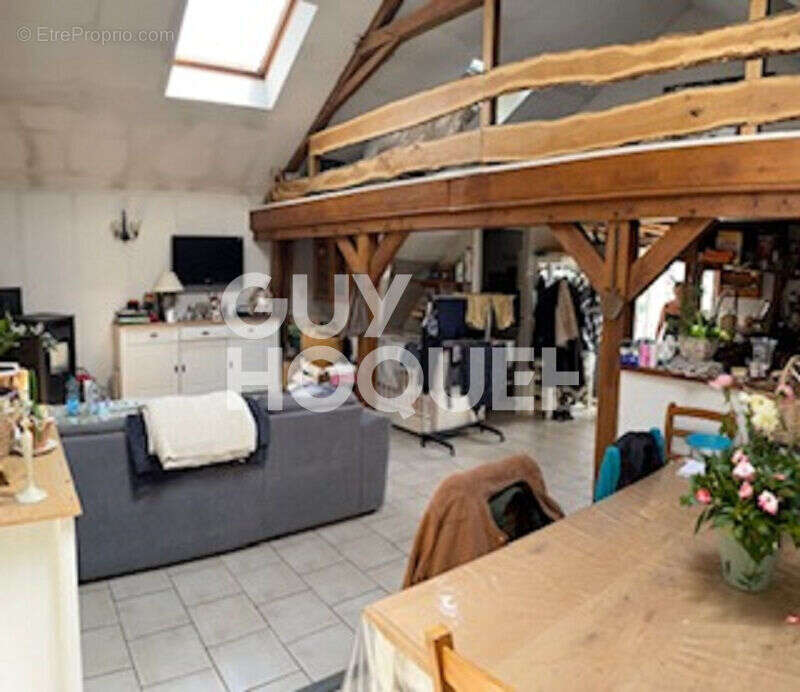 Commerce à MONTSAUCHE-LES-SETTONS