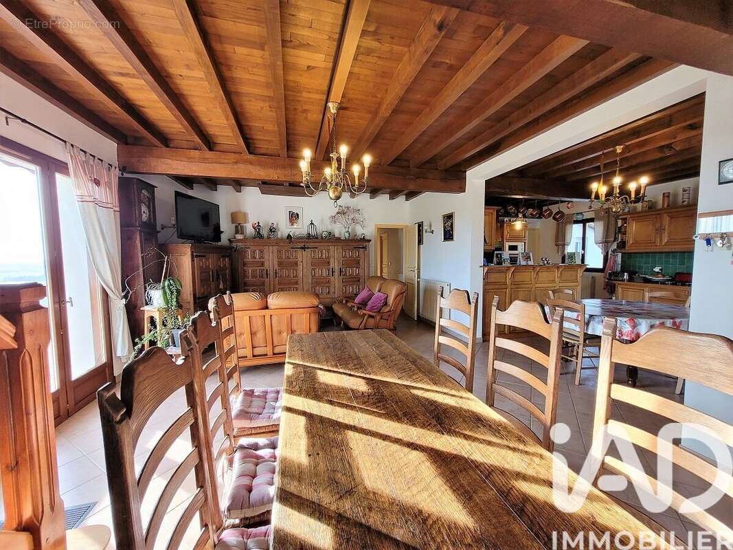 Maison 133 m² à Aignan  - photo 6