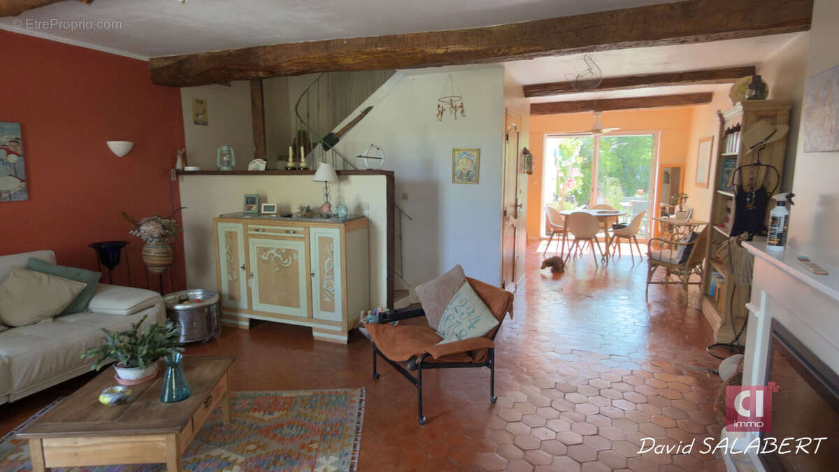 Forcalqueiret,  rare maison de village avec jardin, piscine et grand garage - photo 7