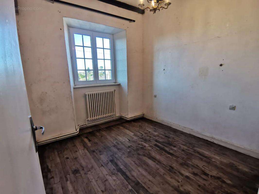 Maison à PLEYBER-CHRIST
