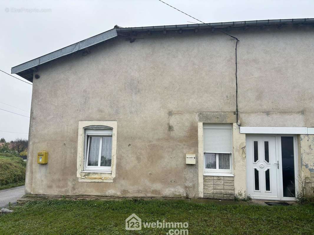 Maison à COUROUVRE