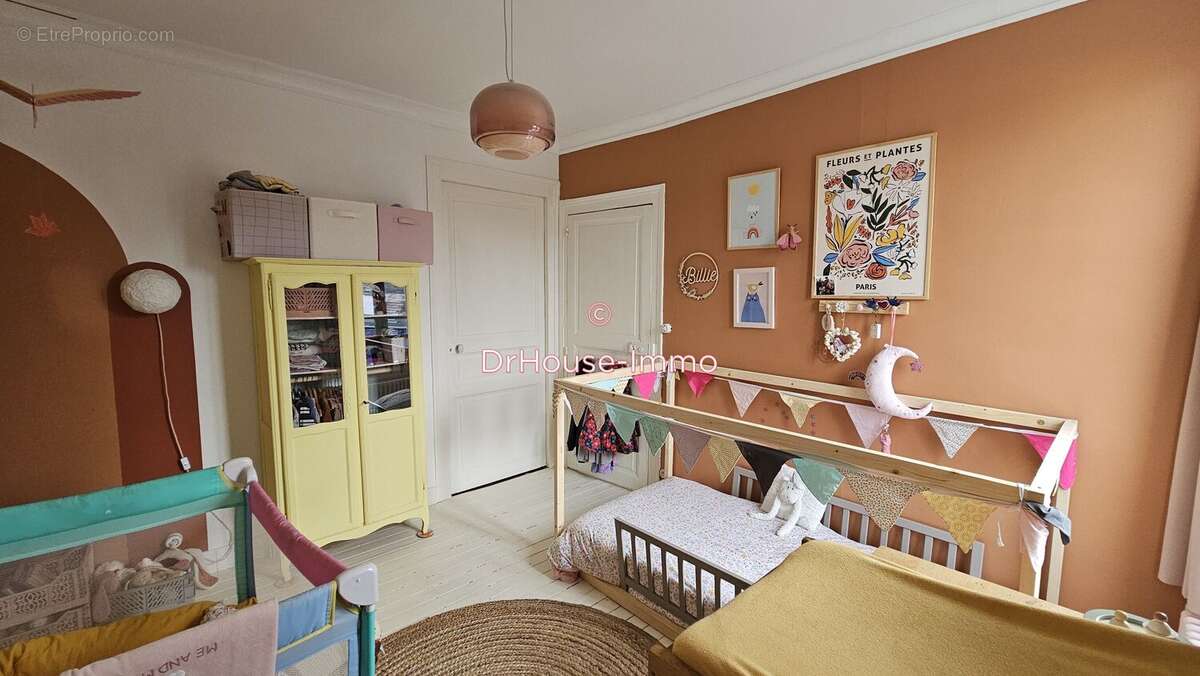 Maison 232 m² à Le Mans  - photo 25