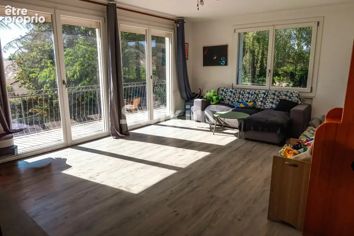 Maison de village en bon état - photo 2