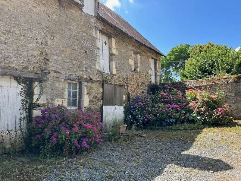 Maison à AUNAY-SUR-ODON