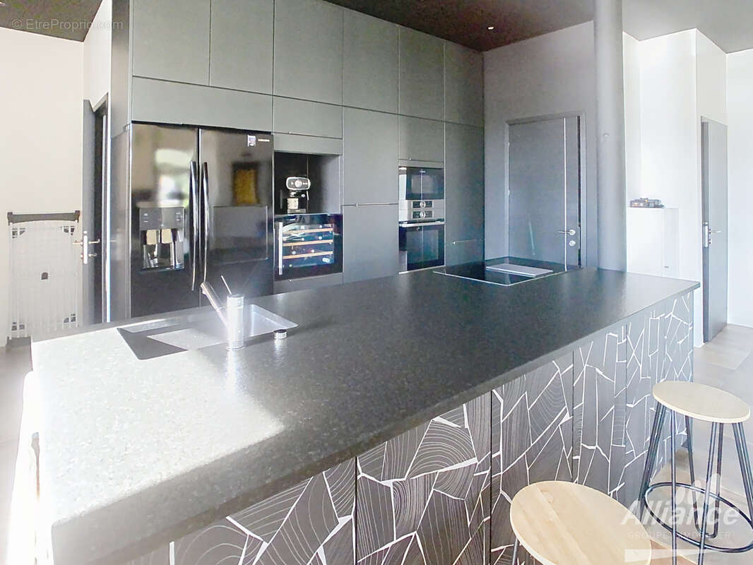 Superbe appartement avec vaste terrasse, excellentes prestations - photo 6