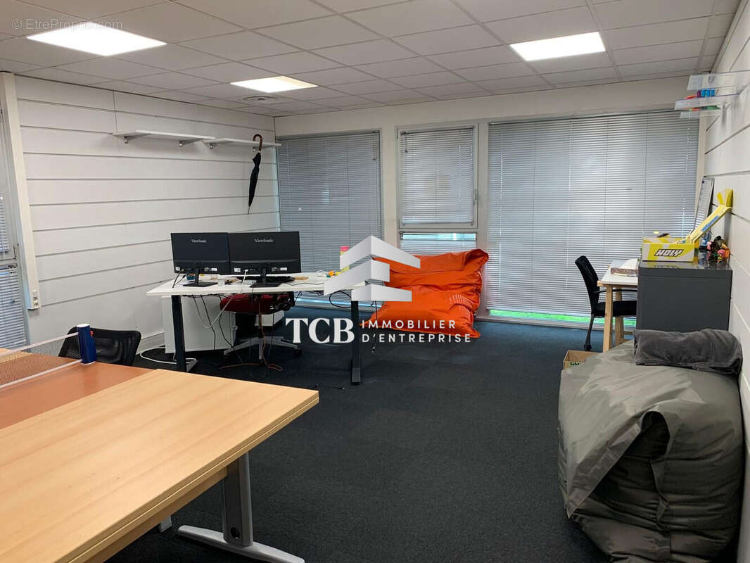 Commerce à LA CHAPELLE-SUR-ERDRE