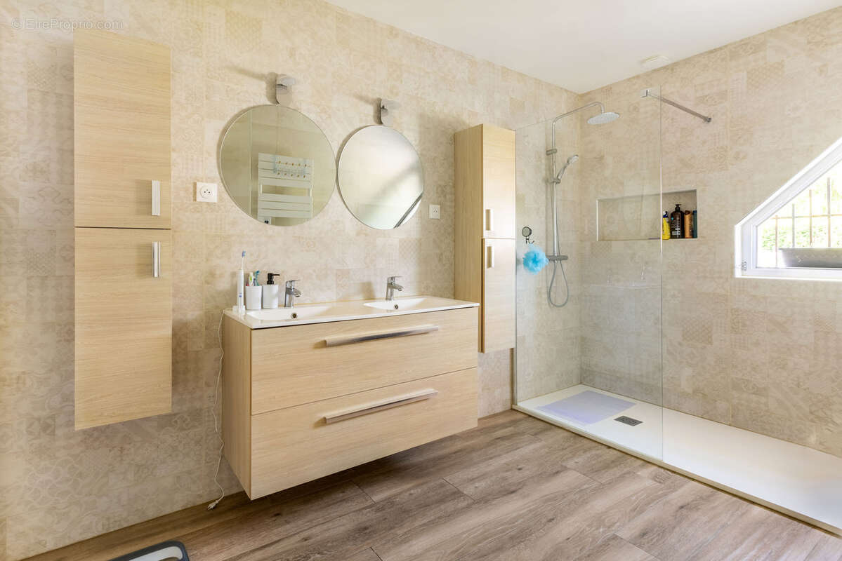 Maison à MESNIL-SAINT-LAURENT