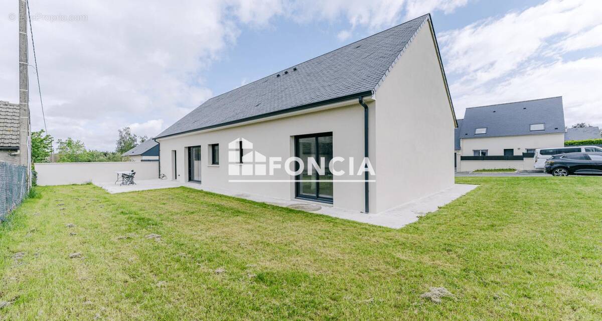 Maison à CHARGE