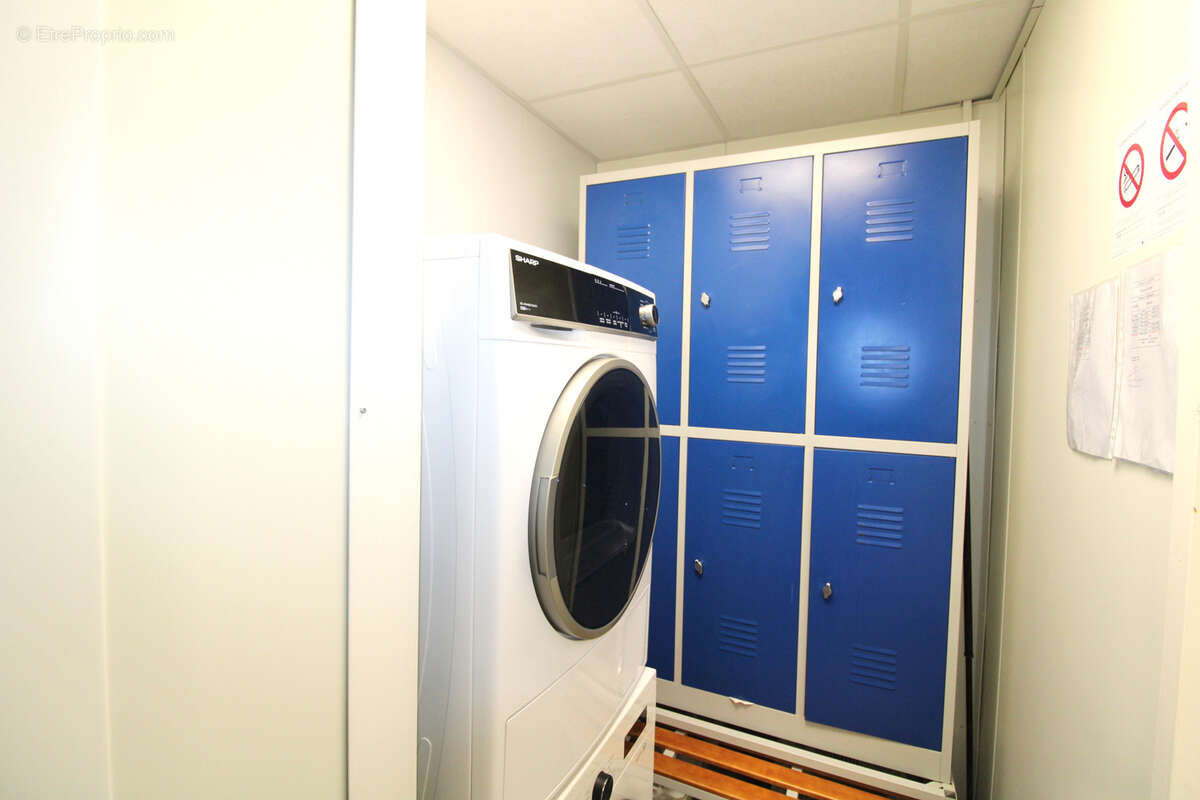 Commerce à MARSEILLE-11E