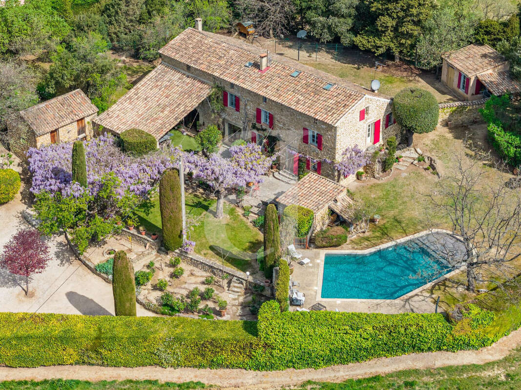 Maison à VAISON-LA-ROMAINE