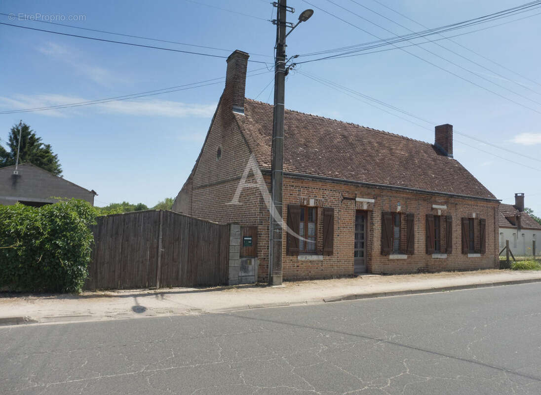 Maison à LAMOTTE-BEUVRON