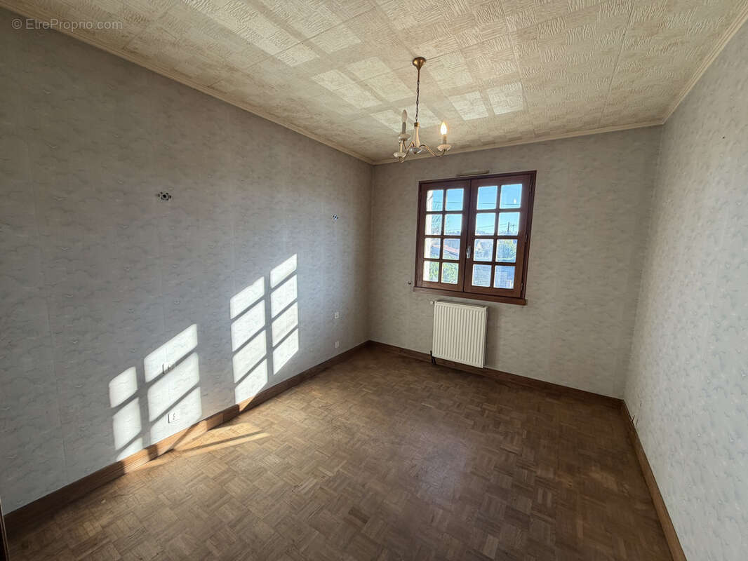 Maison à SAINT-JUERY
