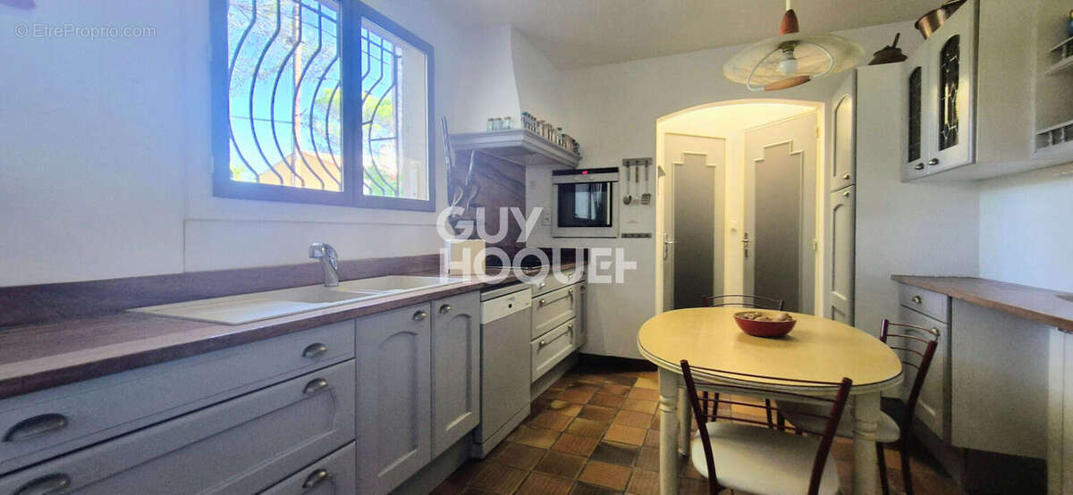 Maison à BOUC-BEL-AIR