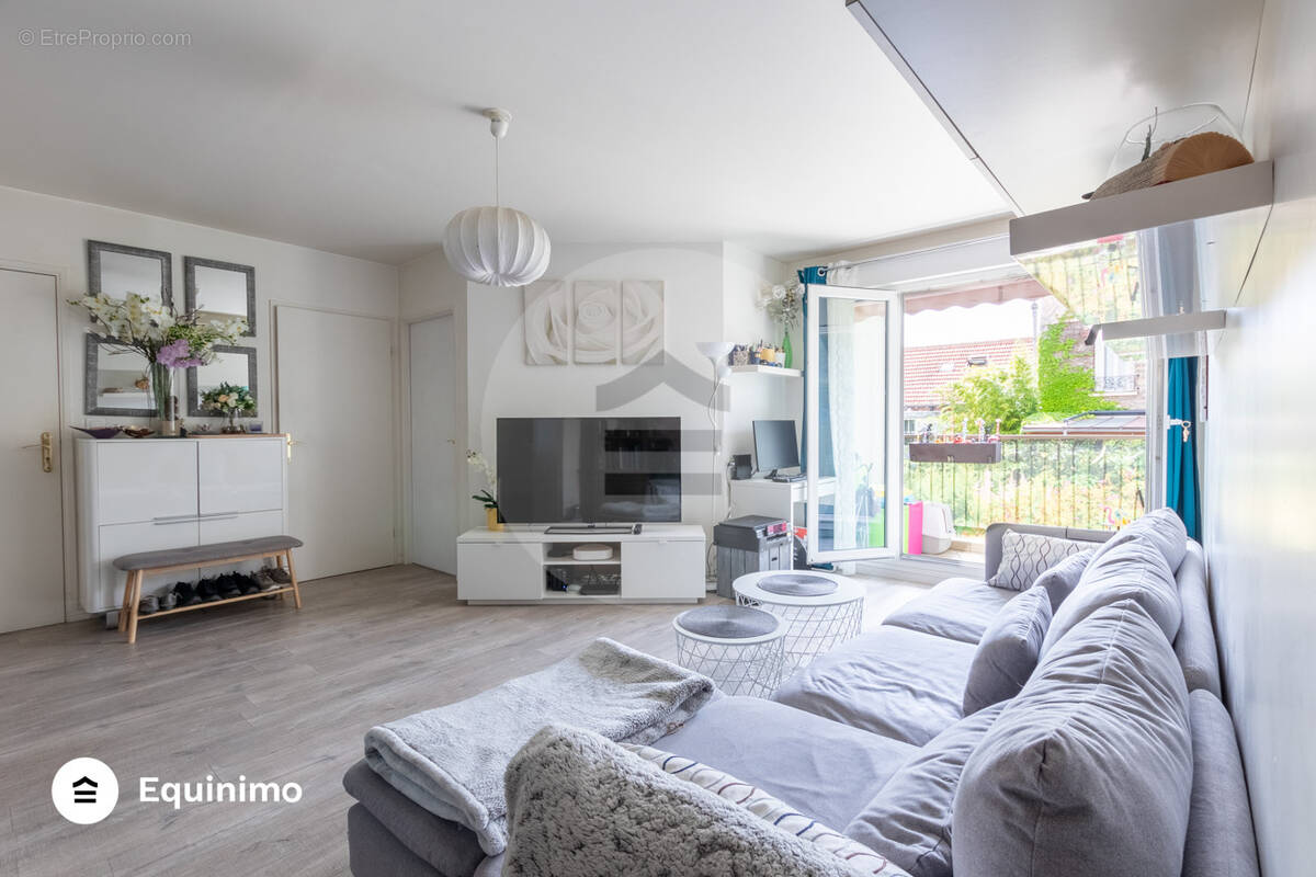 Appartement à NANTERRE