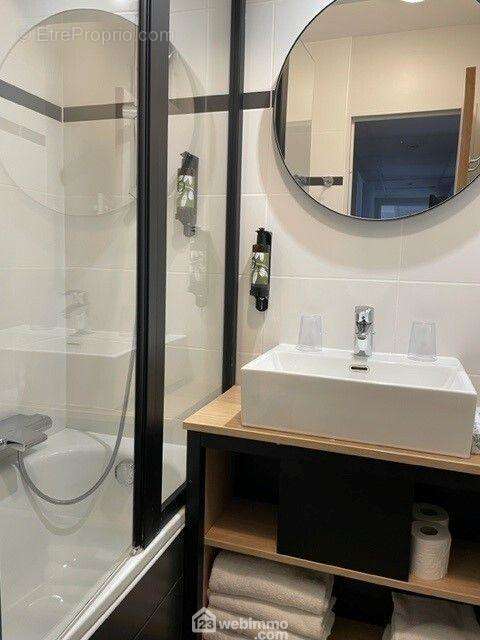 Appartement à COURBEVOIE