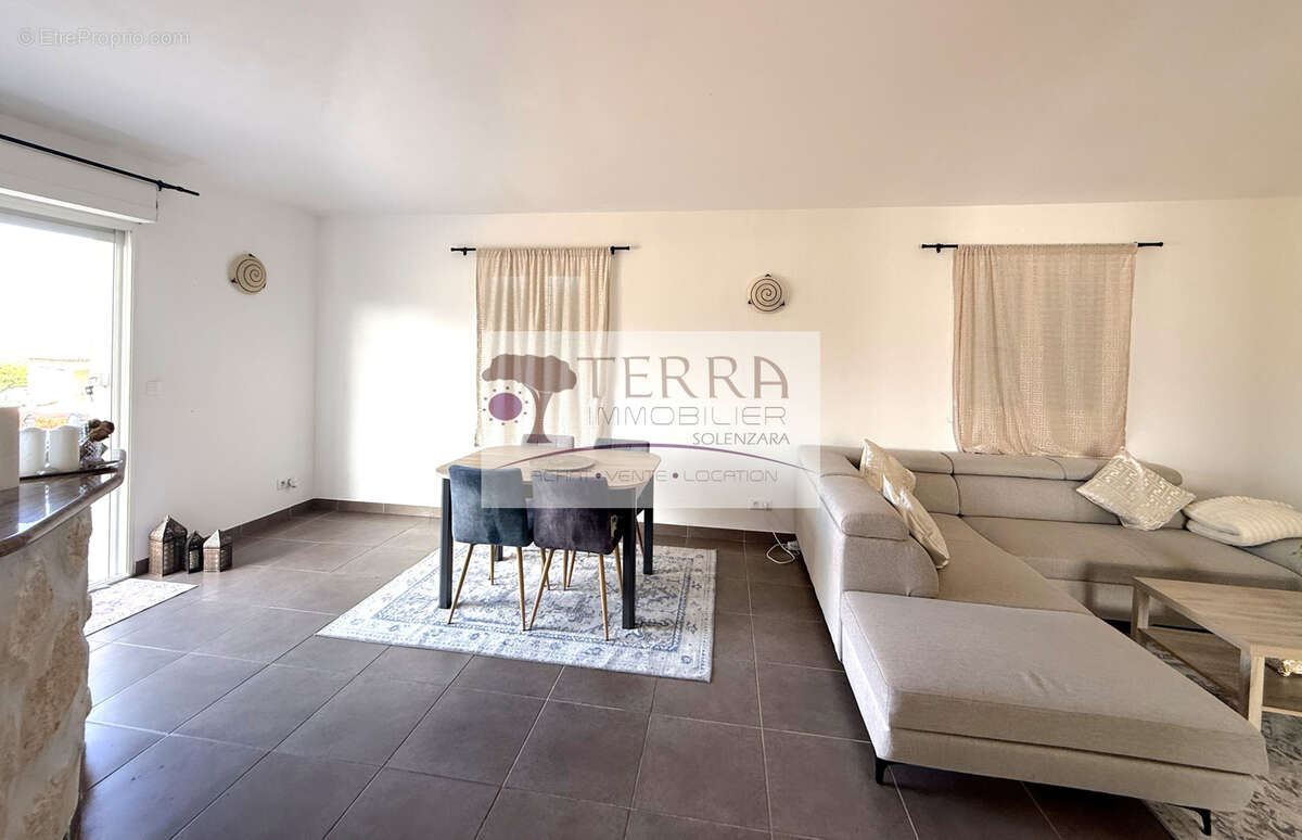 Appartement à SARI-SOLENZARA