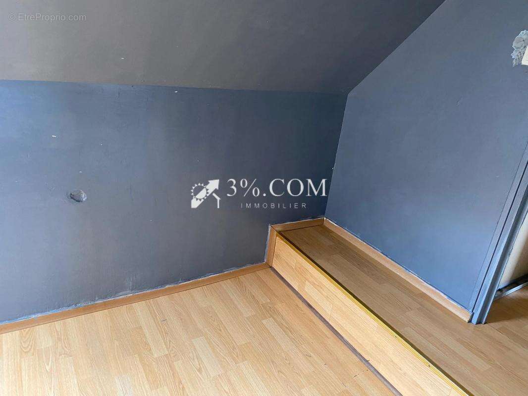 Maison semi individuelle à rénover à Saultain - photo 10