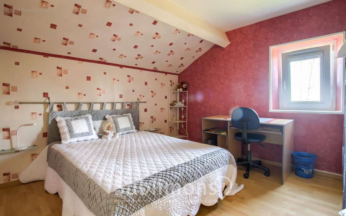 Maison à SAINT-MEEN-LE-GRAND