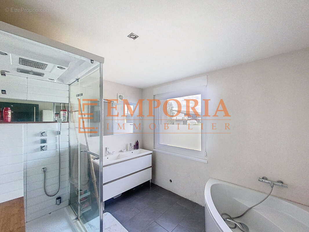 Maison à DANNEMARIE