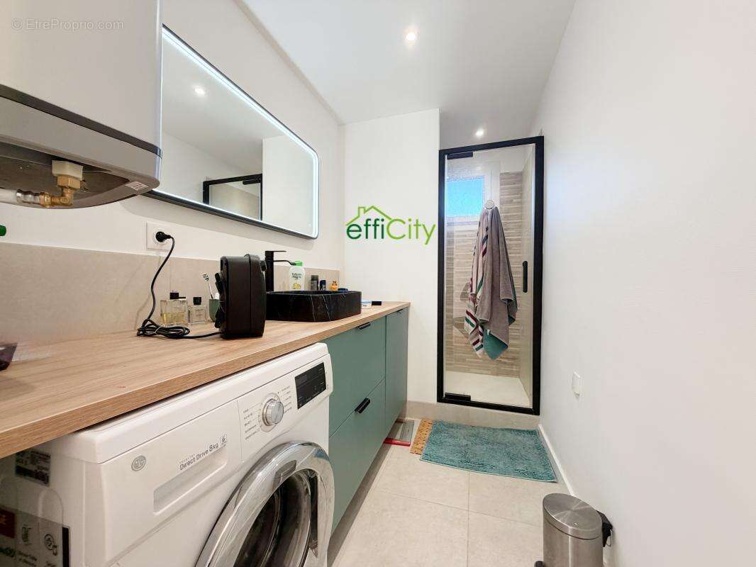 Appartement à MARSEILLE-10E