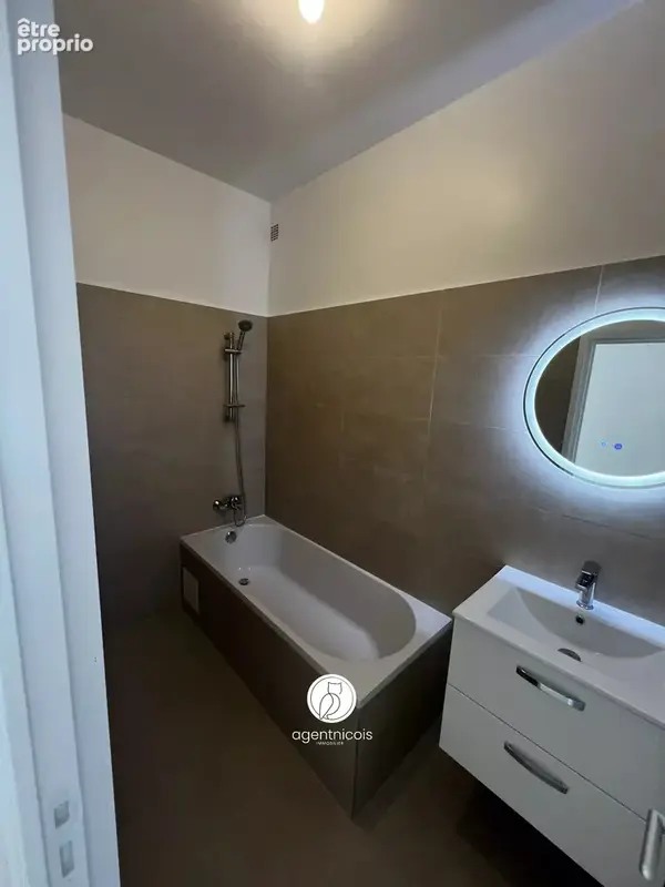 Cannes // centre ville : 3 pièces / vendu loué / très bon état / climatisé / balcon / bd carnot - photo 11