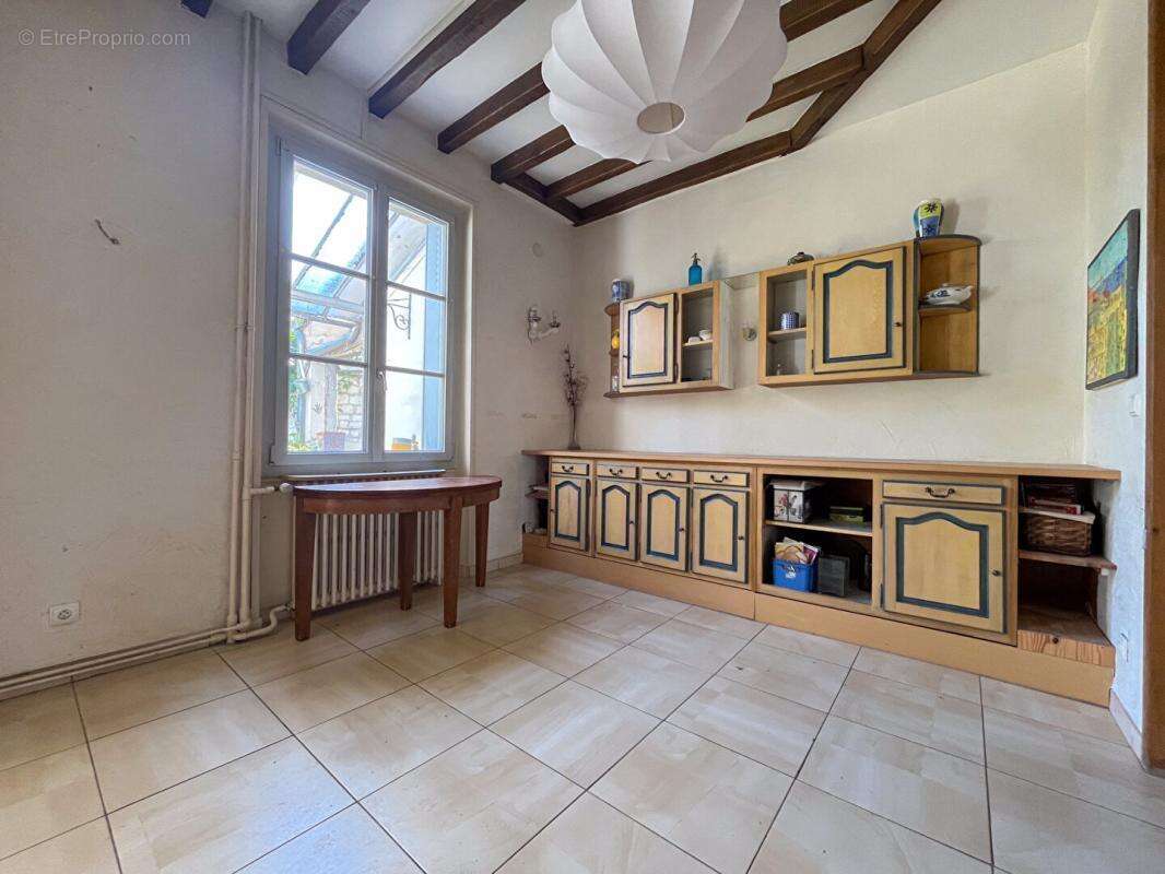 Maison à VALENCAY