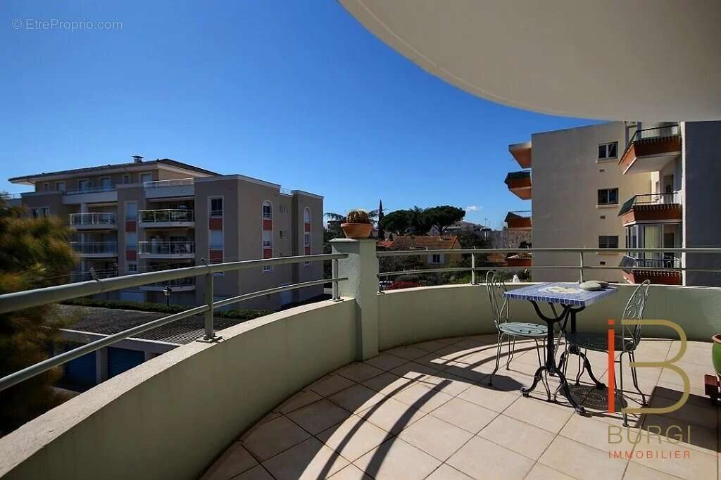 Appartement à SAINT-RAPHAEL