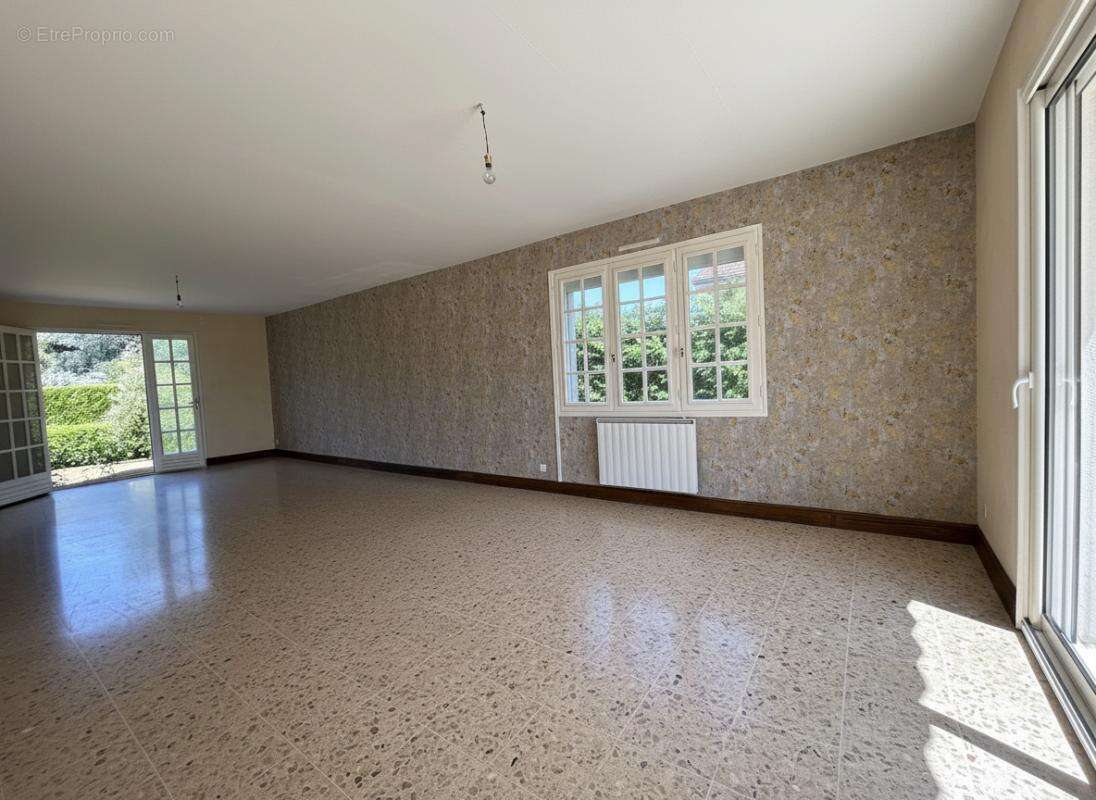 Maison à BIGNOUX