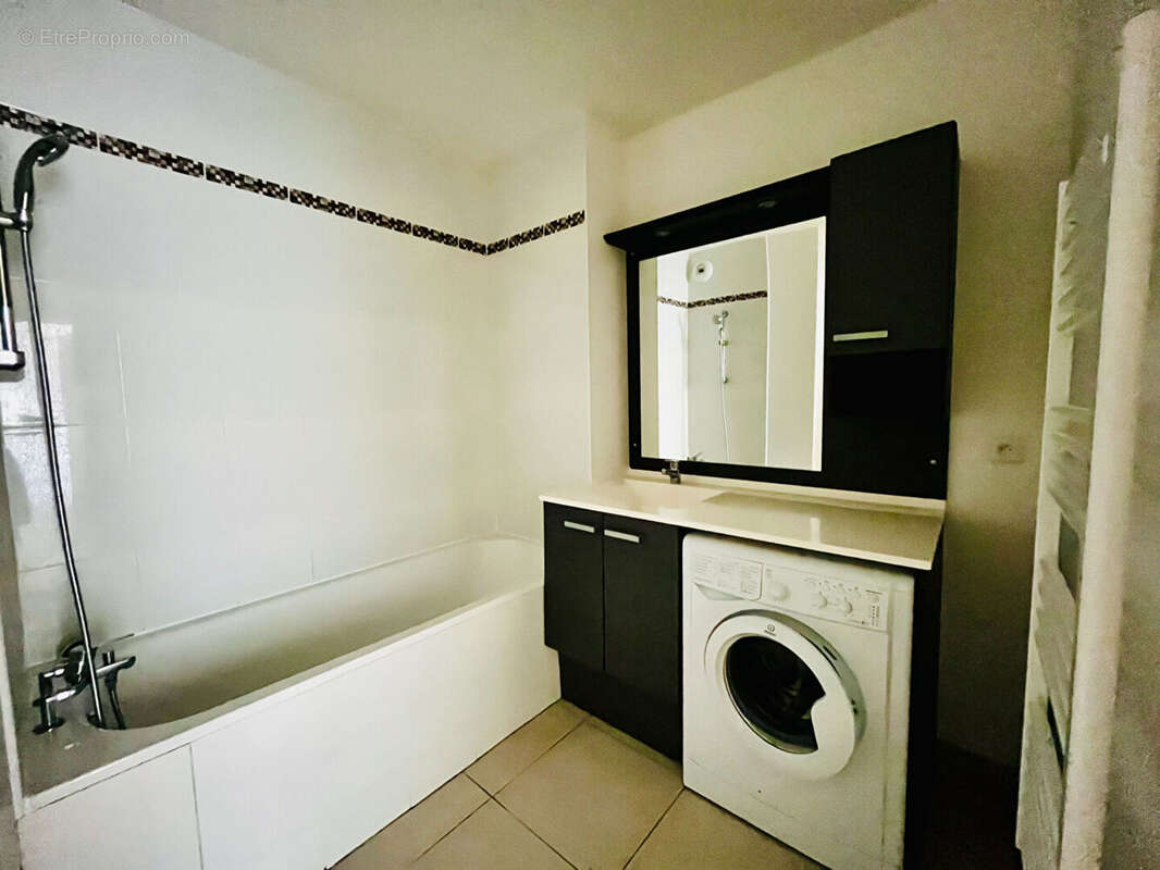 Appartement à FLEURY-LES-AUBRAIS