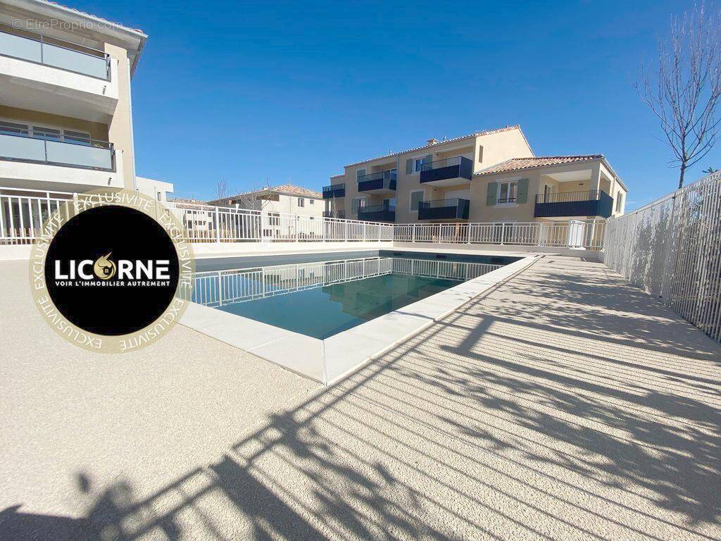 Appartement à LE PUY-SAINTE-REPARADE